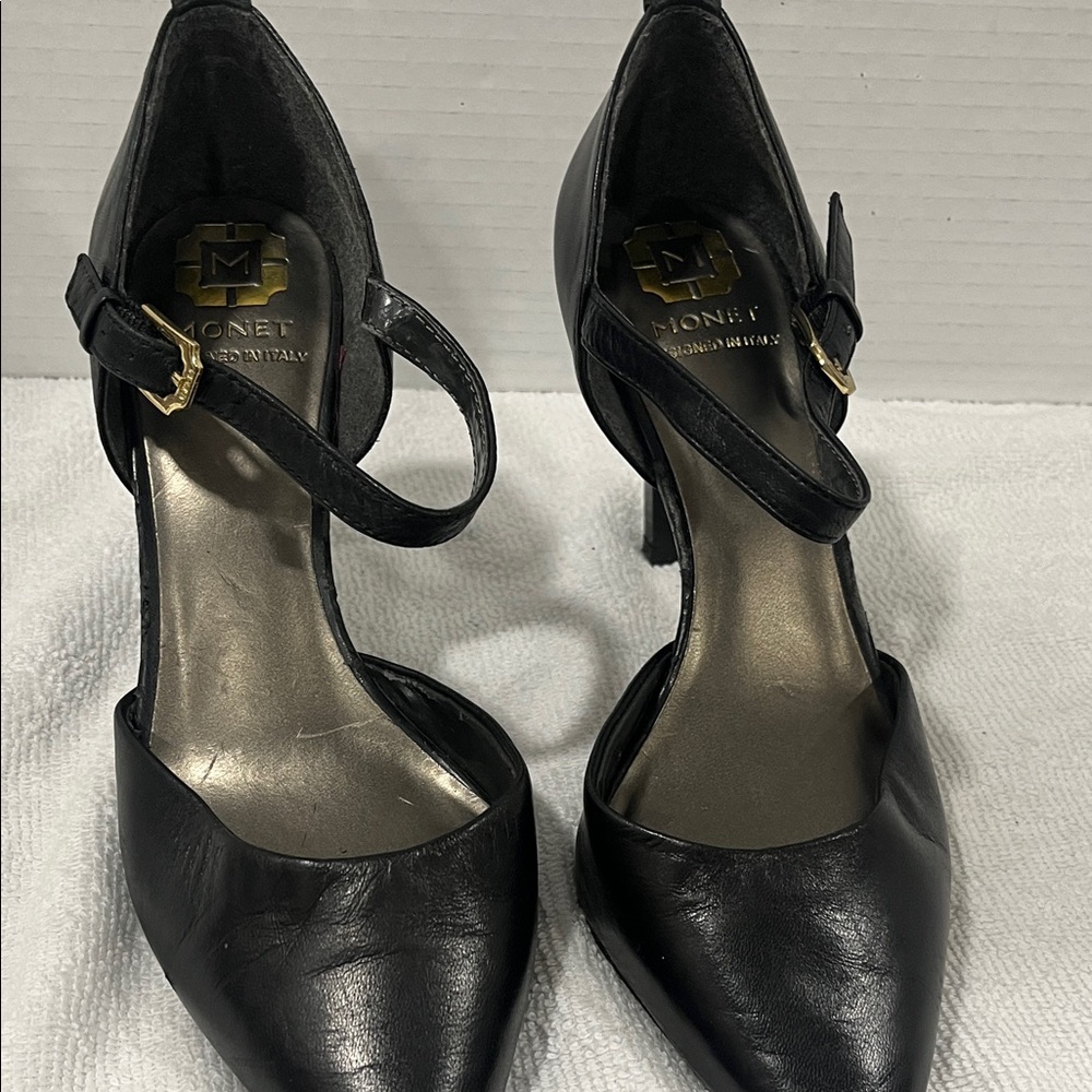 Monet Elegant Black Heels with Strap